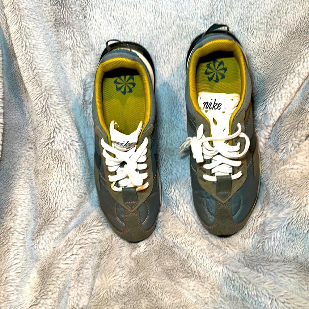 Nike Air Max Pre-Day Lx
